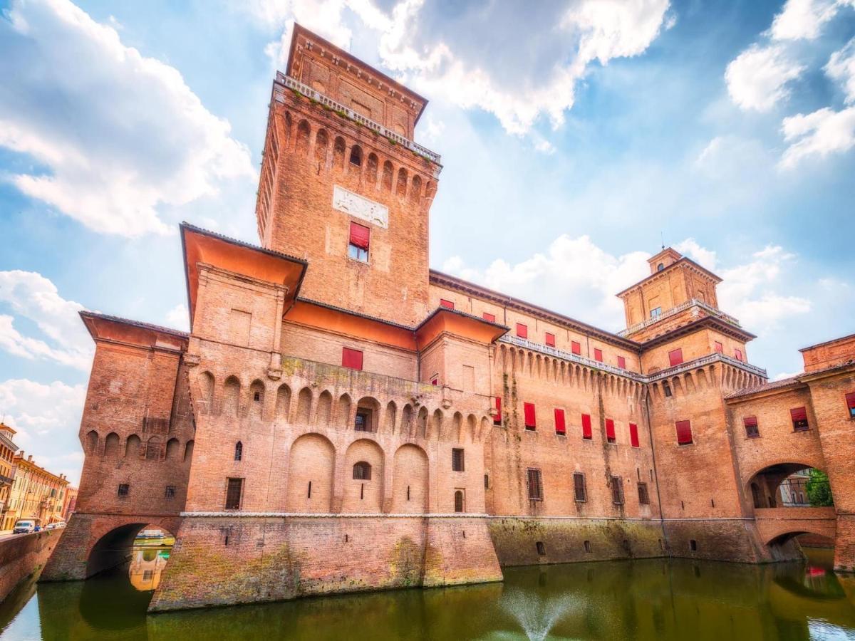 Casa Duchesse Al Castello Apartman Ferrara Kültér fotó
