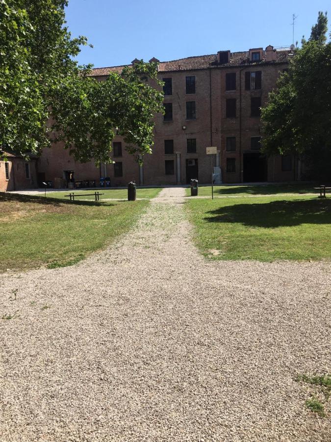 Casa Duchesse Al Castello Apartman Ferrara Kültér fotó